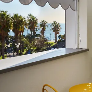  Apartment Attico Fronte Mare Residenza Matilde